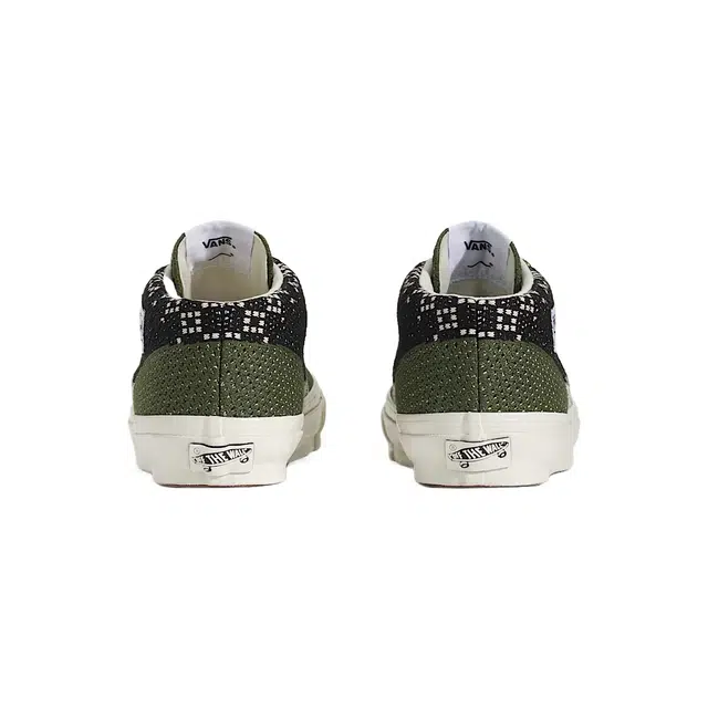 Vans PREMIUM Half Cab