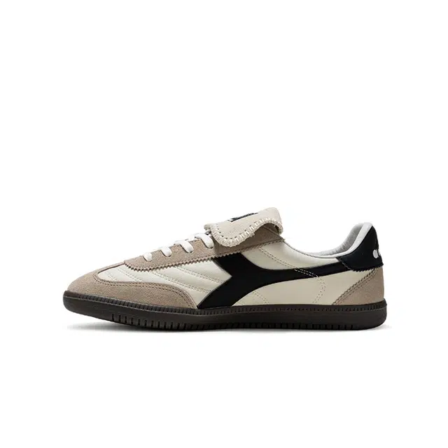 diadora Saunter FC