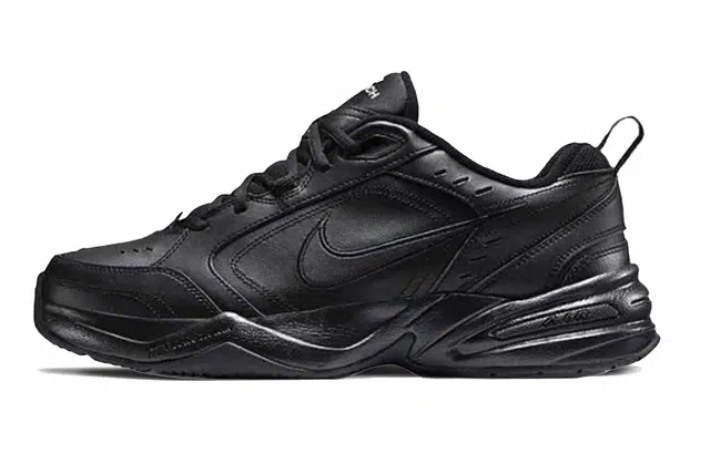 Nike Air Monarch 4