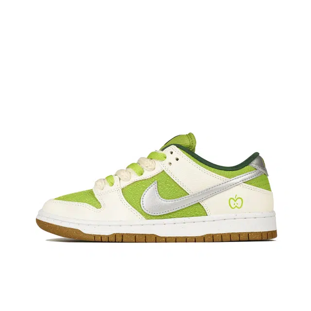 Nike Dunk SB Cyan Apple