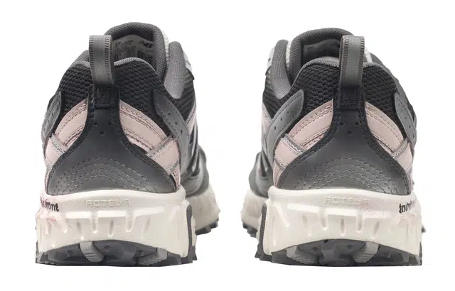 New Balance NB 410 V5