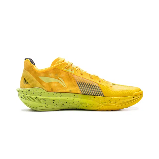 LiNing ULTRALIGHT 2025