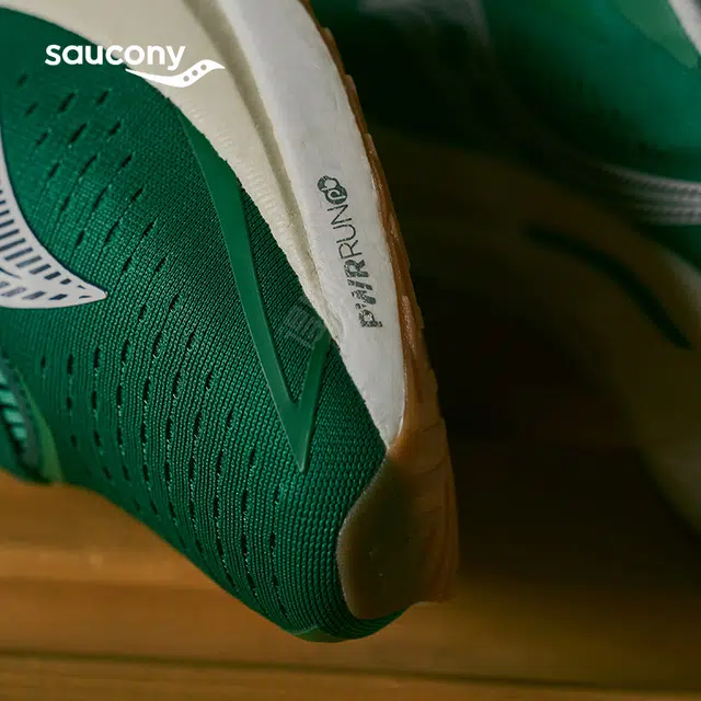 Saucony Endorphin Speed 4