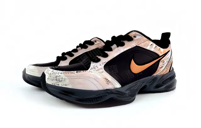 Nike Air Monarch 4