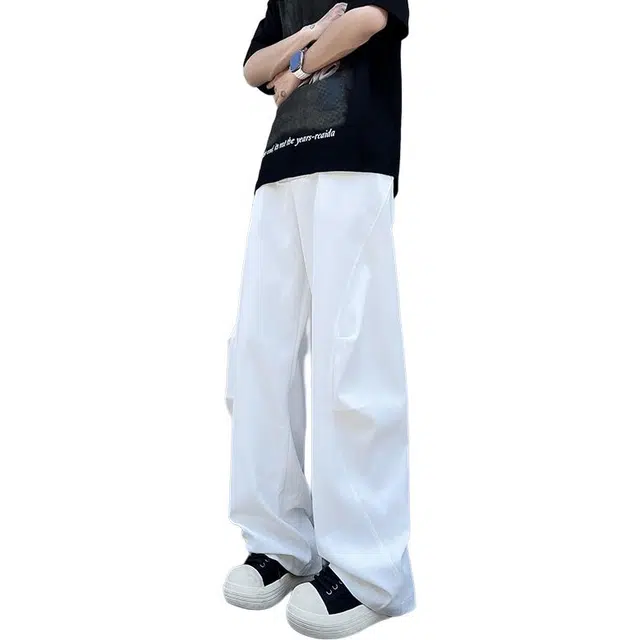 MKIEZER