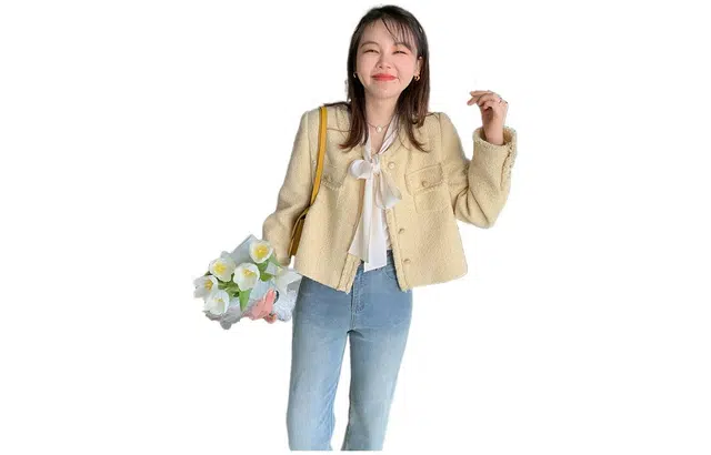 花栗鼠小姐 纯色圆领单排扣长袖截短外套 女款