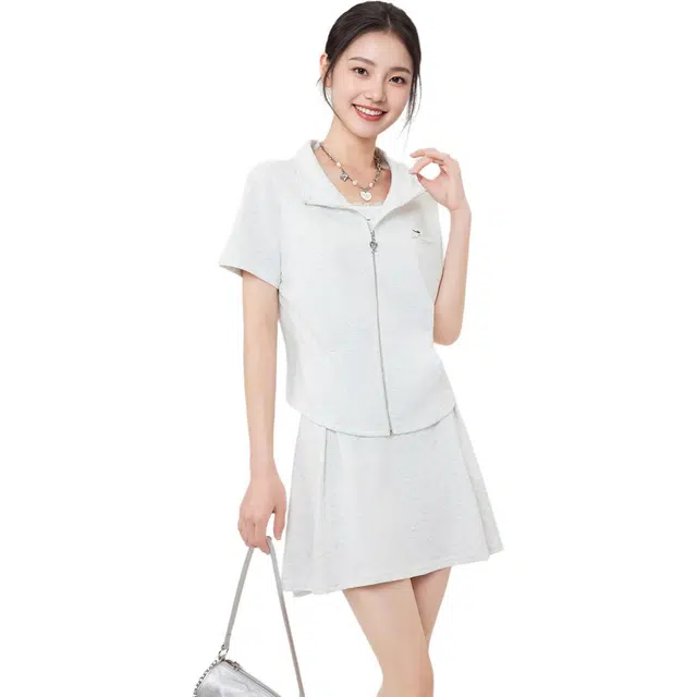 爱依服 夏季通勤休闲运动纯色减龄裙装套装 女款