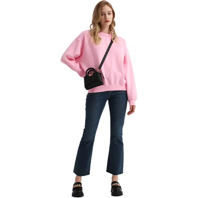 GUESS Long Sleeve Sweatshirt