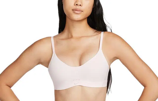 Nike Dri-FIT Alate Minimalist