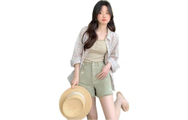 花栗鼠小姐 休闲宽松直筒牛仔短裤 女款