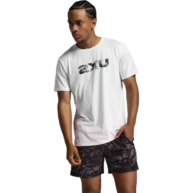 2XU Contender T