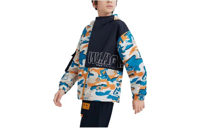 安踏儿童 拼接色块休闲连帽运动外套夹克 儿童款 小麦色