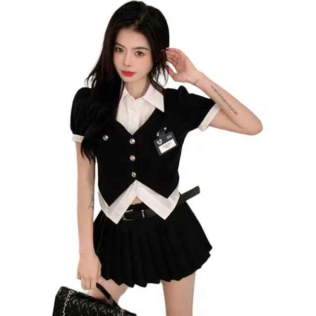 木清清 甜酷辣妹美式学院风撞色拼接假两件上衣高腰百褶裙裙装套装 女款