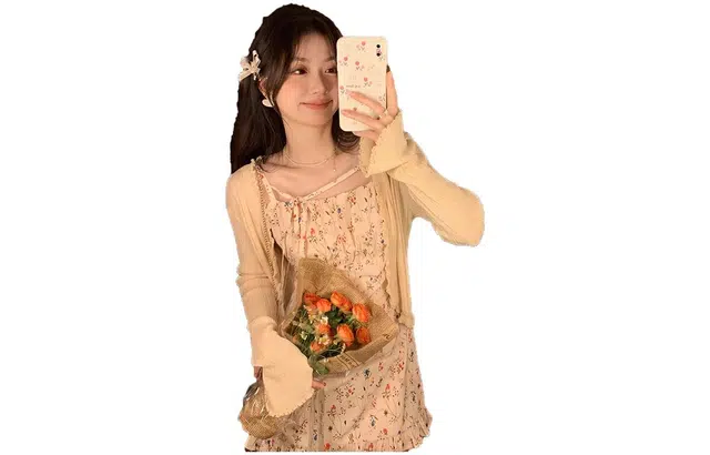 花栗鼠小姐 纯色条纹肌理单排扣长袖针织衫 女款