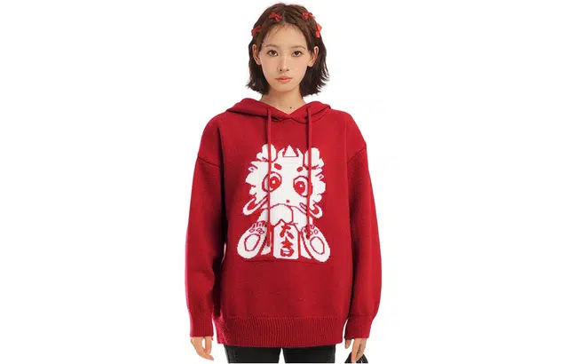 柏黛妃 宽松加厚连帽套头卡通动漫长袖针织衫 女款 红色