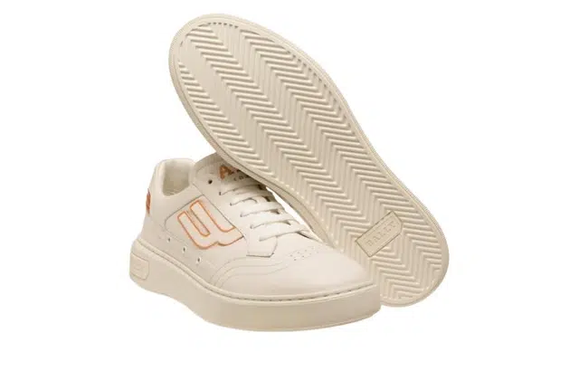 BALLY Triumph