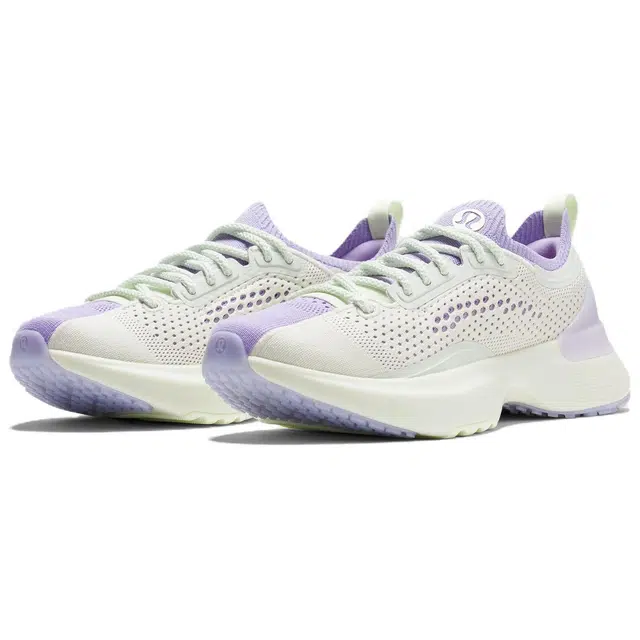 lululemon Chargefeel 3