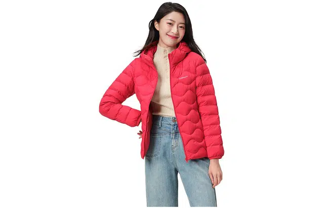 坦博尔 轻薄短款修身连帽羽绒服 女款