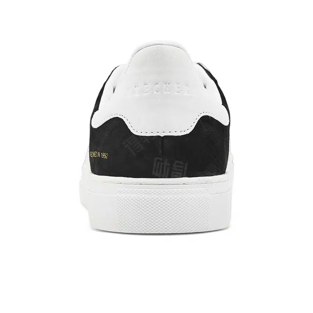 Skechers Court Classics