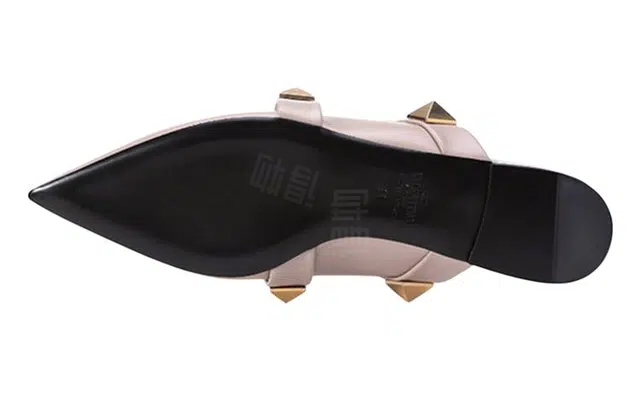 Valentino Roman Stud