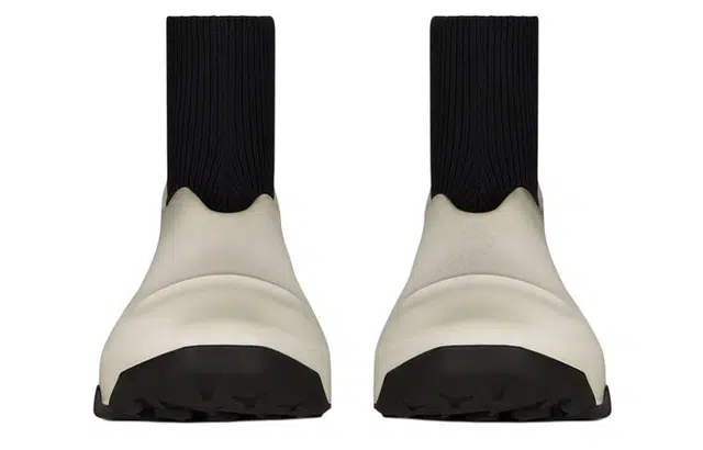 Givenchy MONUMENTAL MALLOW