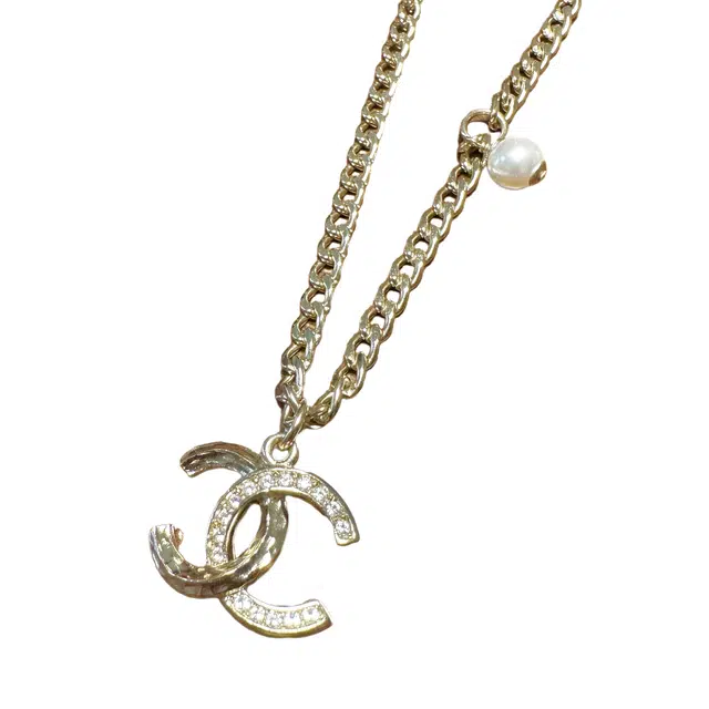 CHANEL c
