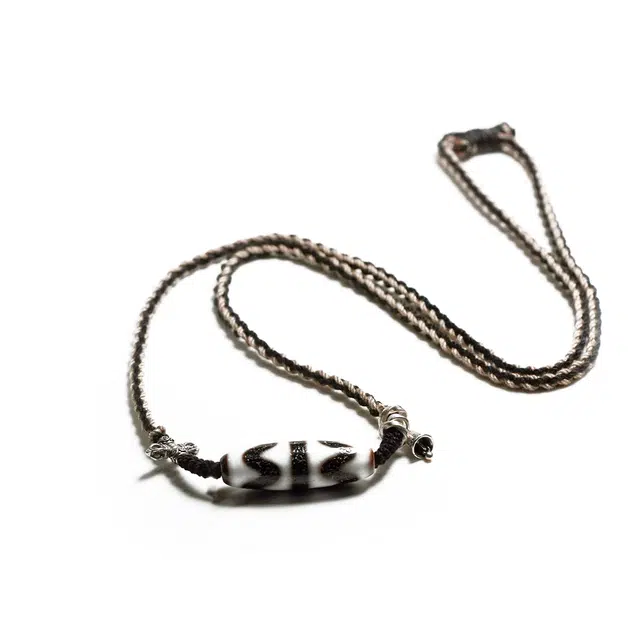 【财运福运走上坡】 玉临门 平安喜乐 藏式黑白双牙牙天珠项链吊坠 复古民族风首饰#好运 玛瑙 玉石项链 男女同款情侣款