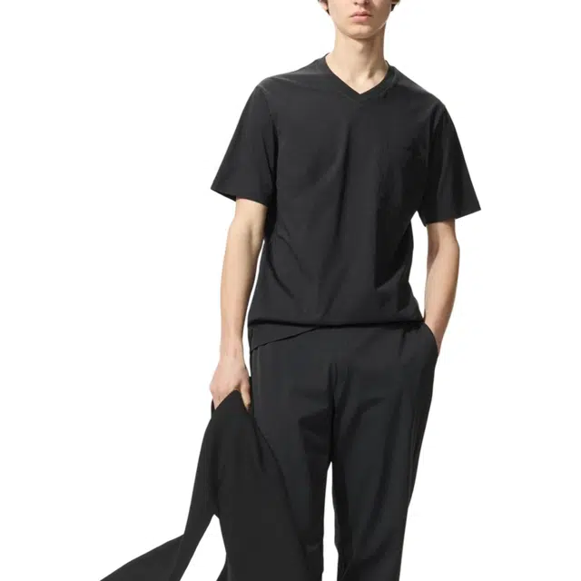 UNIQLO VT