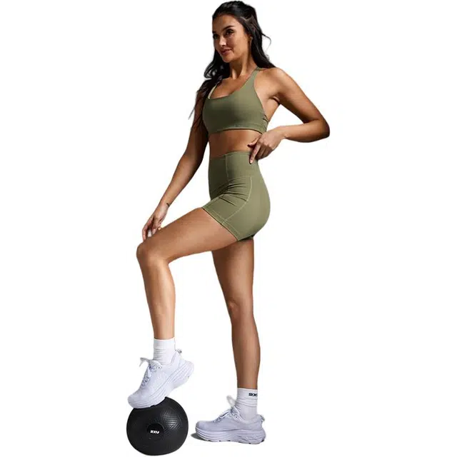 2XU Form