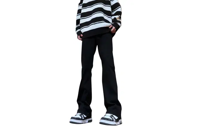 REXSHION Clean Fit Jeans