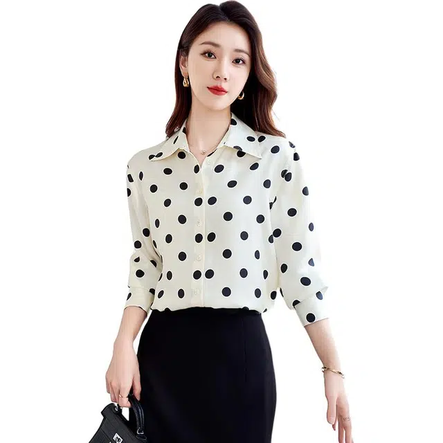 水墨佳人 宽松波点单排多扣圆领短袖开衫衬衫 女款