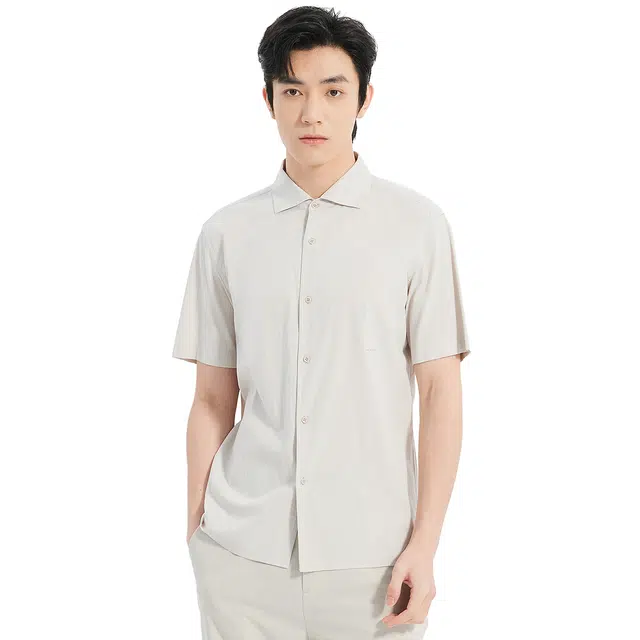 利郎 纯色商务休闲简约百搭尖领质感短袖衬衫 男款 浅卡其
