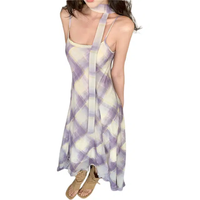 黛尔佳人 性感温柔菱格不规则吊带+斜肩慵懒针织防晒罩衫上衣女无袖连衣裙 女款
