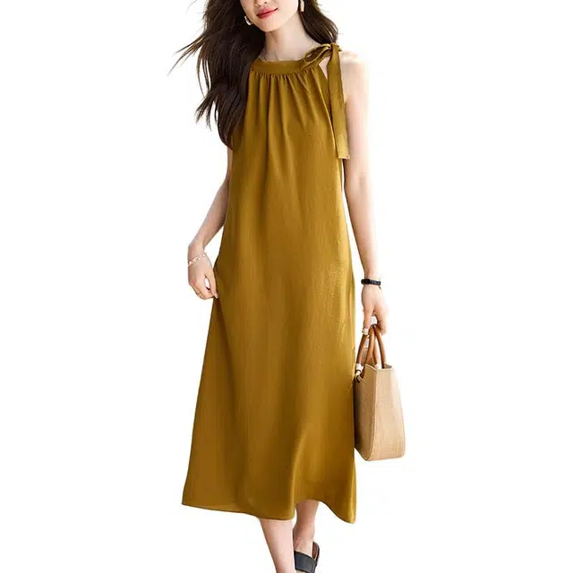 曲韩 法式蝴蝶结无袖挂脖背心裙子气质高级感度假风宽松夏季吊带连衣裙 女款 芥末黄