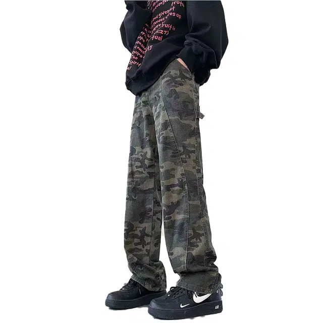 M JEANS STUDIOS 7