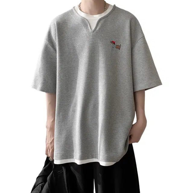 AWAO T