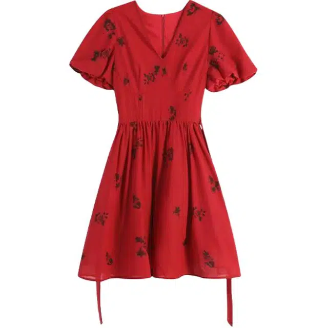 COMMA GIRL MMV