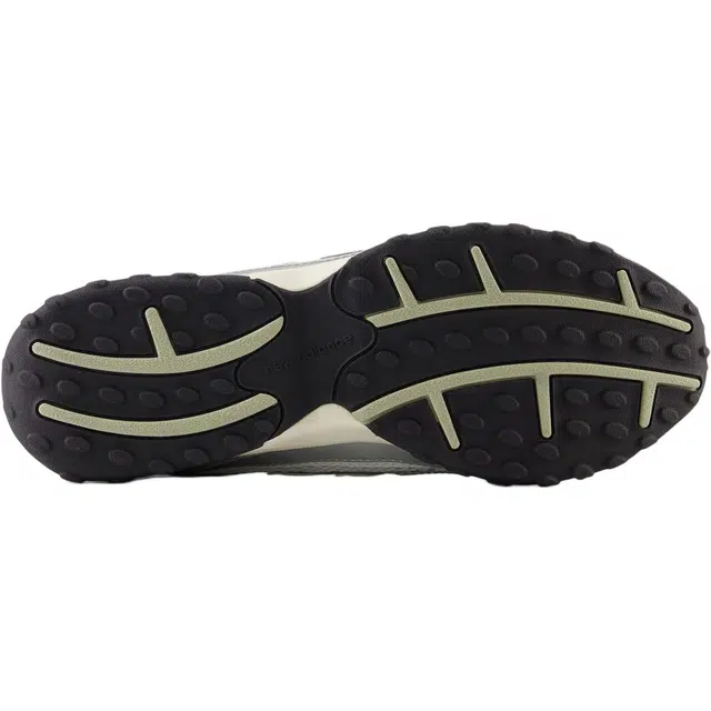 New Balance 204L Silver White