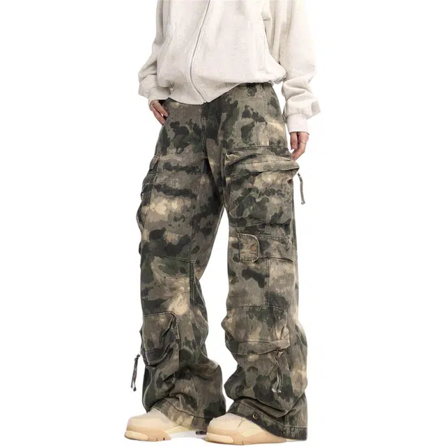M JEANS STUDIOS 7