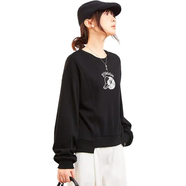 木果果木 春,秋 商场同款贴布图案设计感不规则下摆短款圆领卫衣 宽松 女款