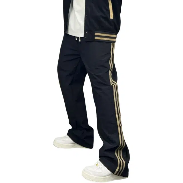 冈哉 美式高街嘻哈三条杠拼色激光打孔简约垂坠感宽松舒适轻薄透气百搭通勤速干凉感运动直筒休闲裤 男女同款