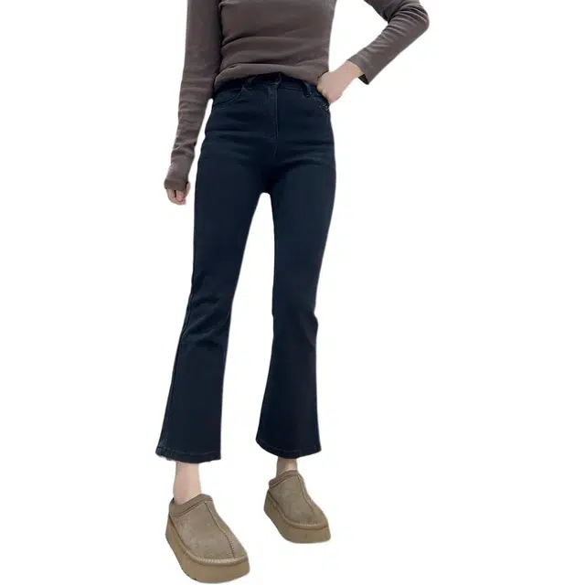 丝絮丝绸 时尚简约舒适百搭高腰微喇牛仔裤 女款