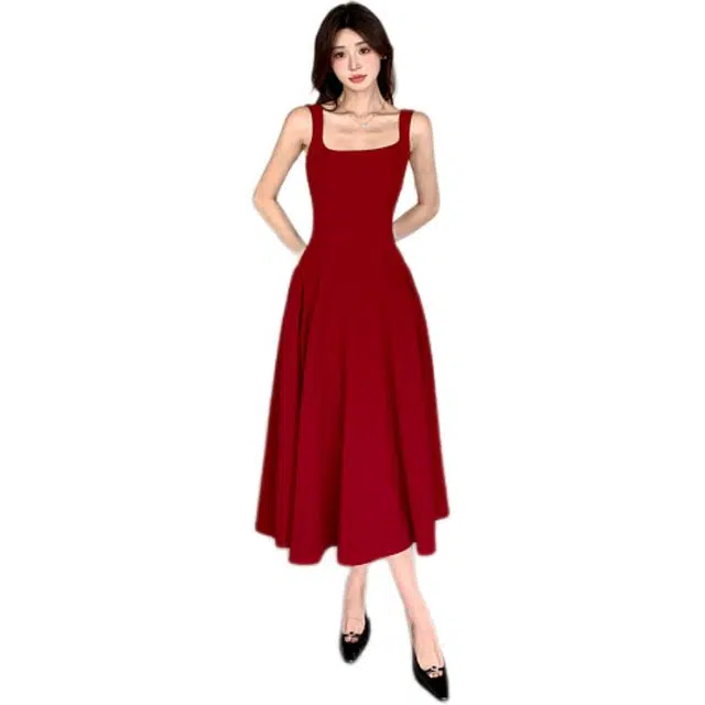 黛尔佳人 法式小众高级感长裙吊带连衣裙 女款