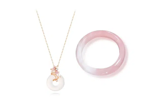 尚银福 渐变粉双鲫鱼系列 复古新中式森系气质简约小众设计高级感 镂空圆环双鲤鱼锁骨链渐变粉色素圈闭口手饰 好运 合金 项链 女款