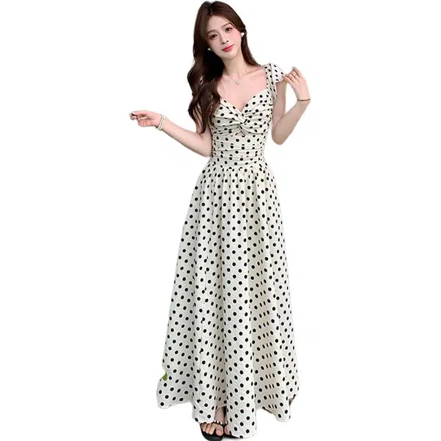 沐晓欣 法式慵懒时尚舒适气质优雅小性感高级感名媛气质度假风波点夏季褶皱收腰显瘦百搭开叉大摆裙长裙短袖连衣裙 女款