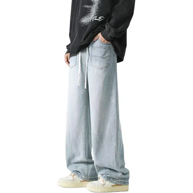 M JEANS STUDIOS 7