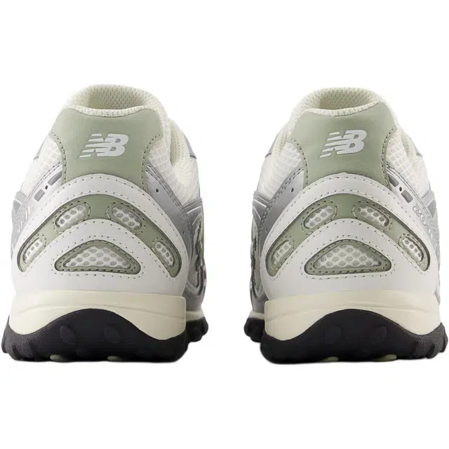 New Balance 204L Silver White