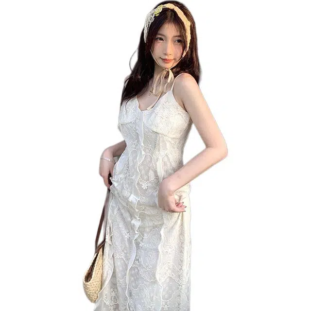 哒头下雨不愁 大码纯欲风长裙刺绣吊带连衣裙 女款