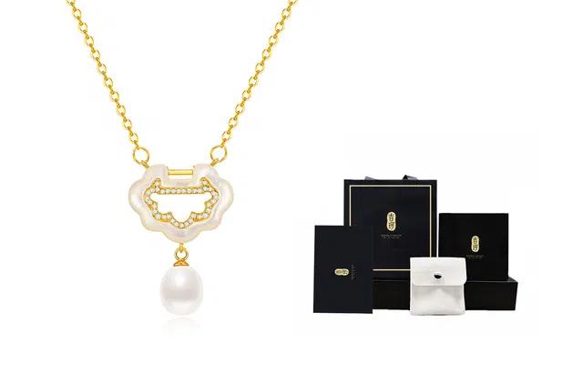 吉珂 吉祥平安意锁项链女 小众设计同心锁铃铛淡水珍珠吊坠祥云锁骨链精致百搭简约项链女闺蜜链 学生 闺蜜礼物 精美礼盒