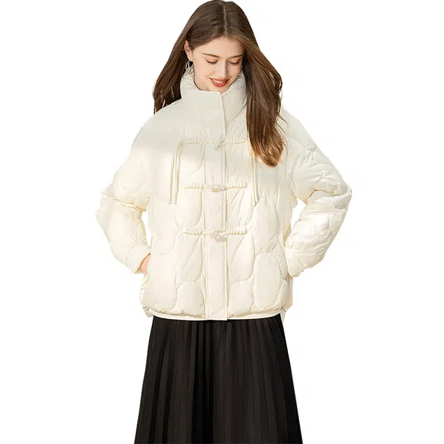 她池  新中式拉链保暖宽松长袖  含羽绒外套  女款  米白色